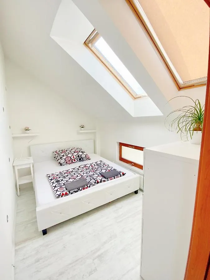 Apartamento Loft With Rooftop And Free Parking In Garage Budapest
